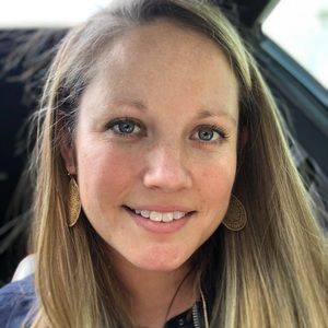 Meet your Posher, Lauren